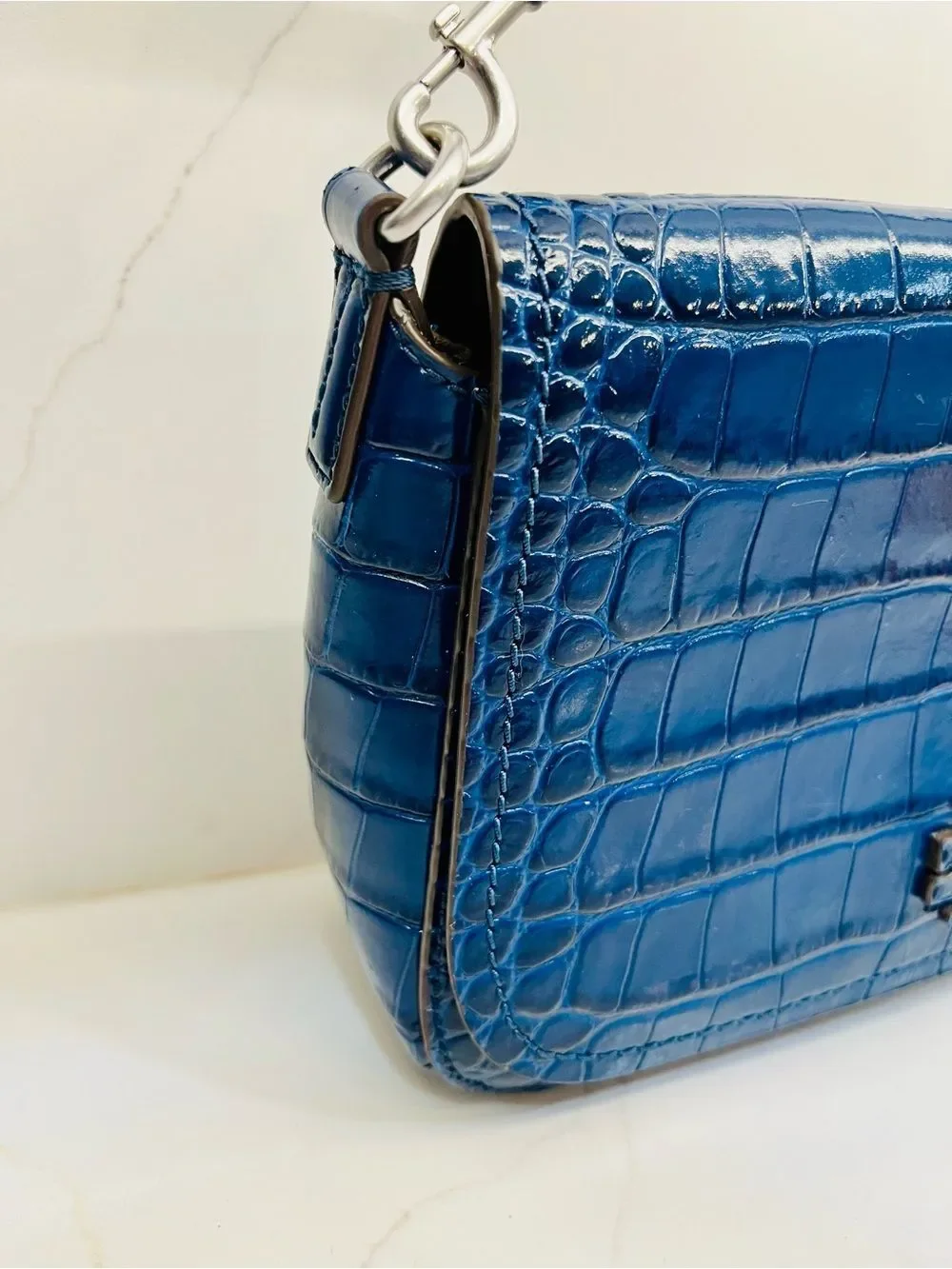 Tory Burch Thea Croc-Embossed Leather Flap Crossbody Bag Adjustable Straps